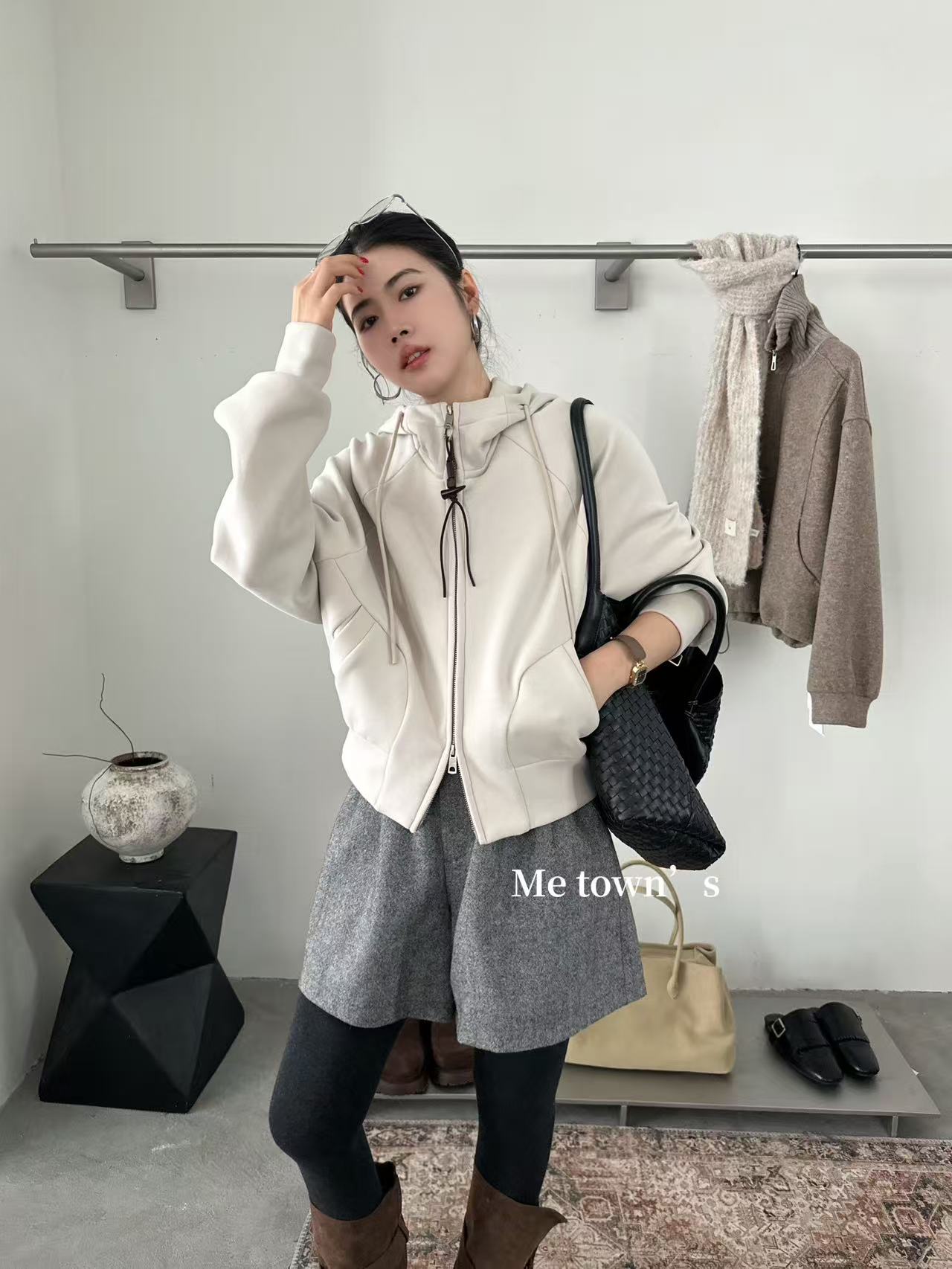 温柔瑶-蜜糖社冬季福利-磨毛极简连帽松弛感卫衣外套-6363