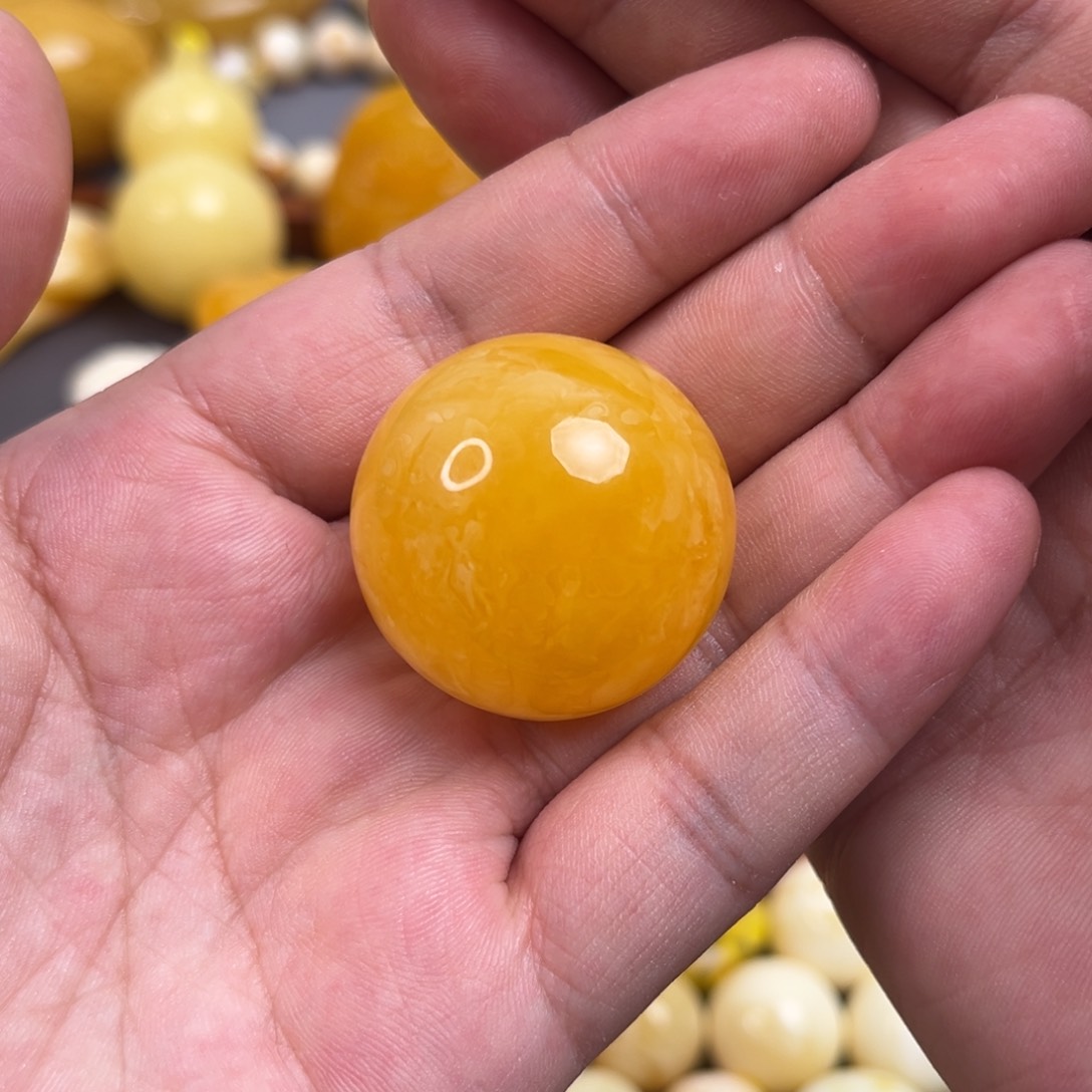 蜜蜡裸石未镶嵌介面