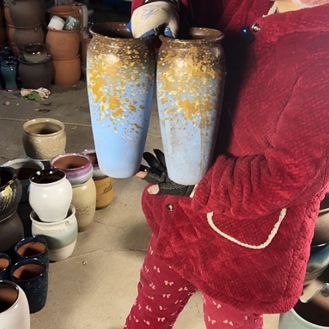 口13高31瑕疵盆子。