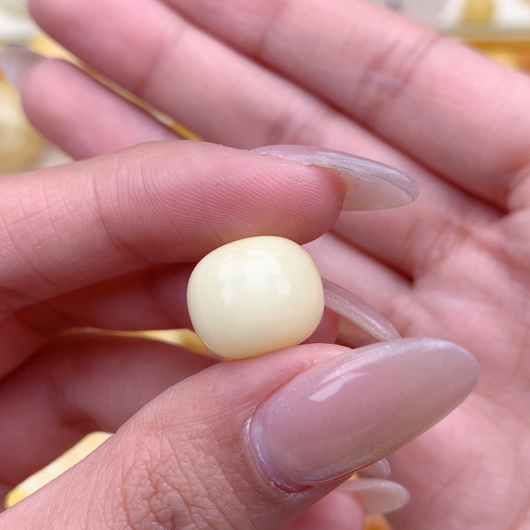 琥珀未镶嵌珠宝奇石14.5