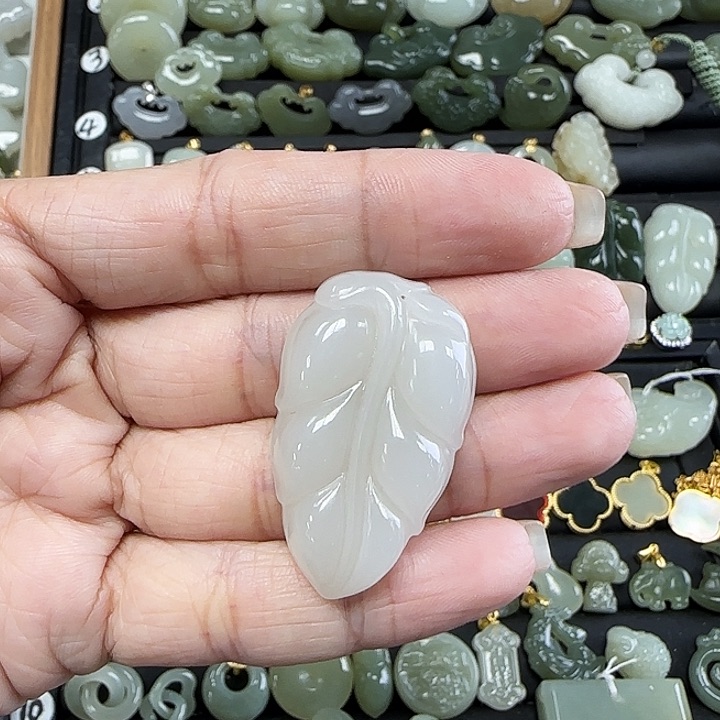和田玉未镶嵌吊坠(不含链)
