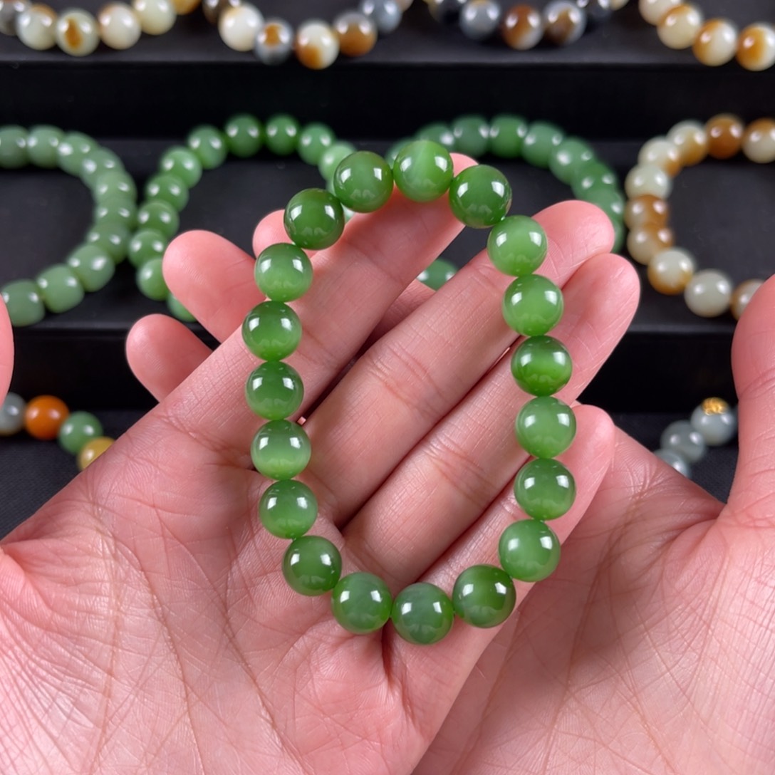 和田玉手串未镶嵌大**北俄七坑绿猫卡10