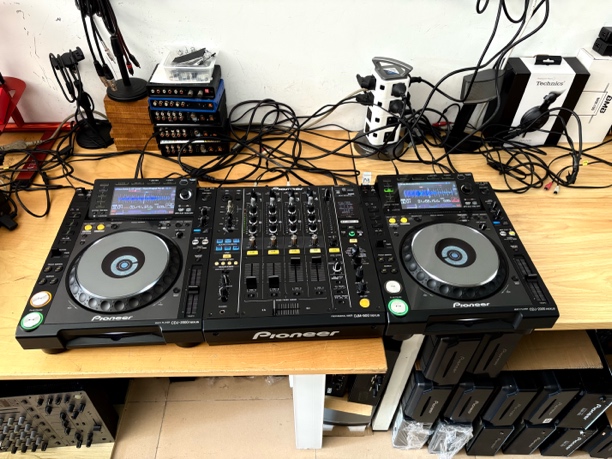 9新 pioneer/先锋 二手先锋cdj2000nexus打碟机djm900nexus混音台