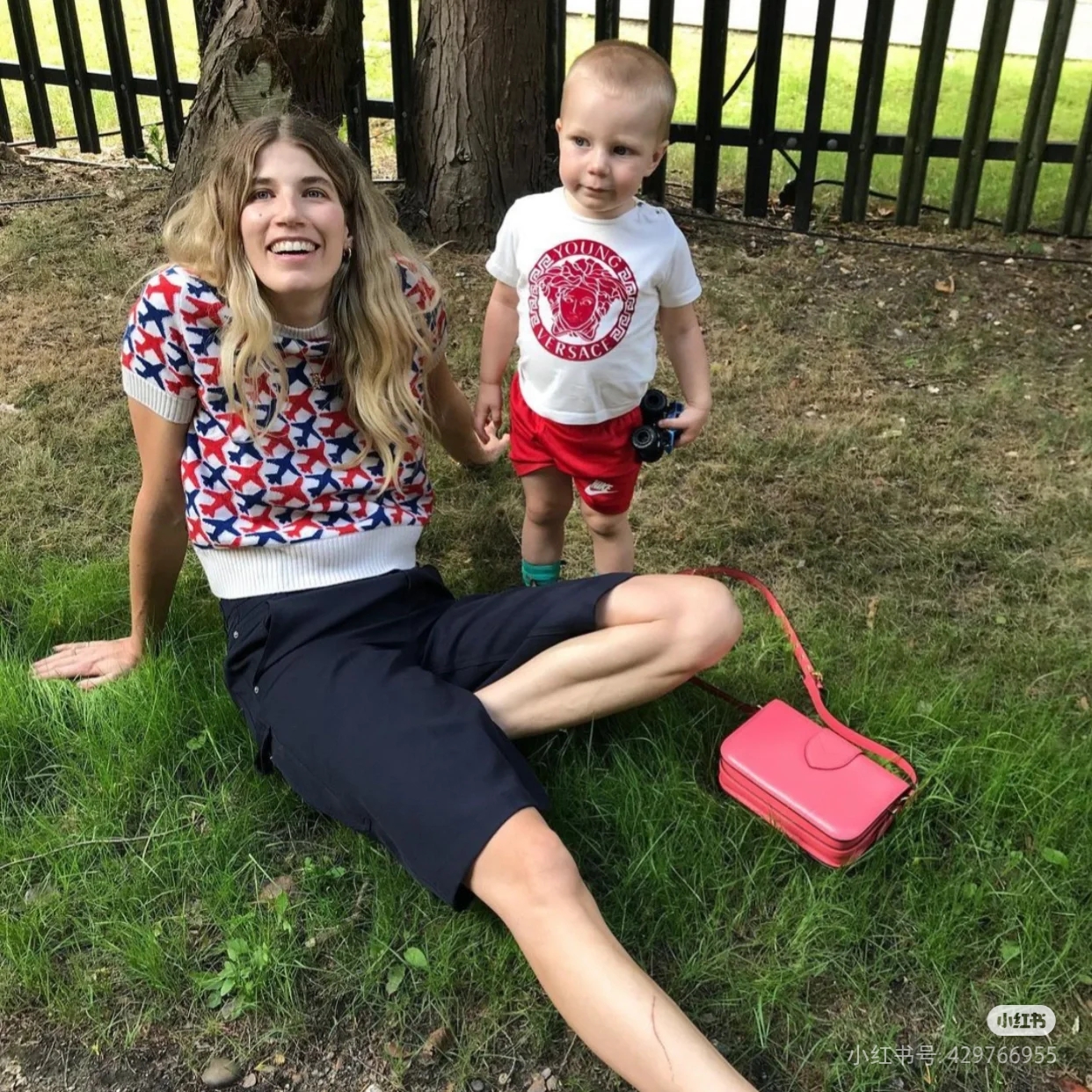 95新 Chanel/香奈儿 香奈儿机场系列满印涂鸦针织衫/40码/YSC0315