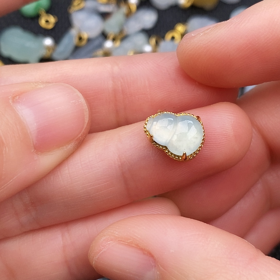 翡翠颈饰银S925镶嵌葫芦