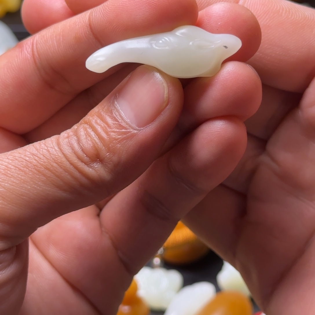 叁***武和田玉未镶嵌吊坠(不含链)