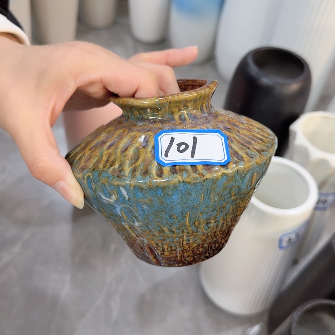 瓶101号复古小号高10厘米微瑕一个