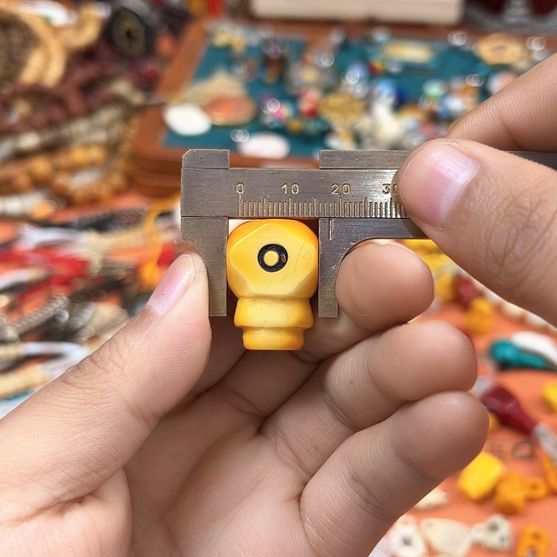 琉璃配饰玛吉阿米藏式臻品直播间