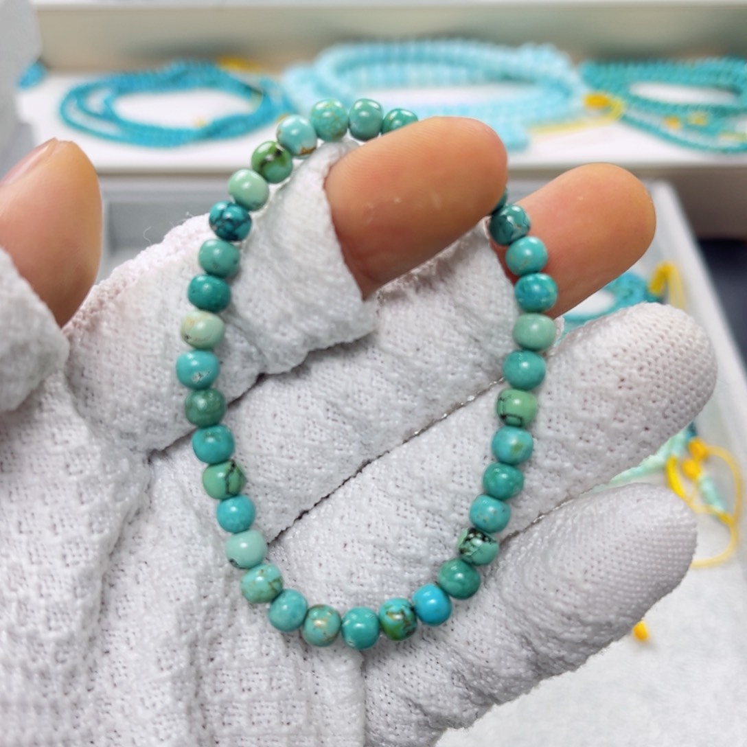 绿松石绿松石未镶嵌