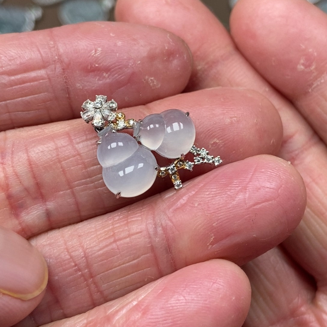 翡翠颈饰18K金镶嵌葫芦