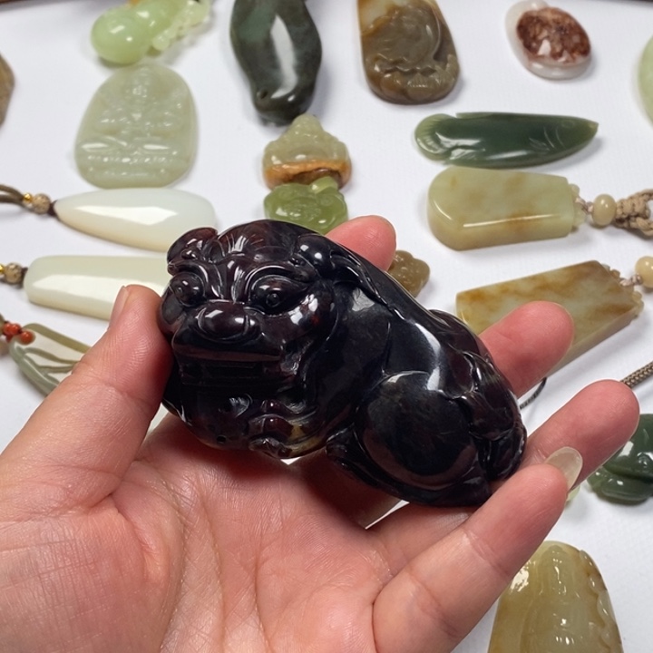 路***通和田玉（糖玉）未镶嵌手链吊坠