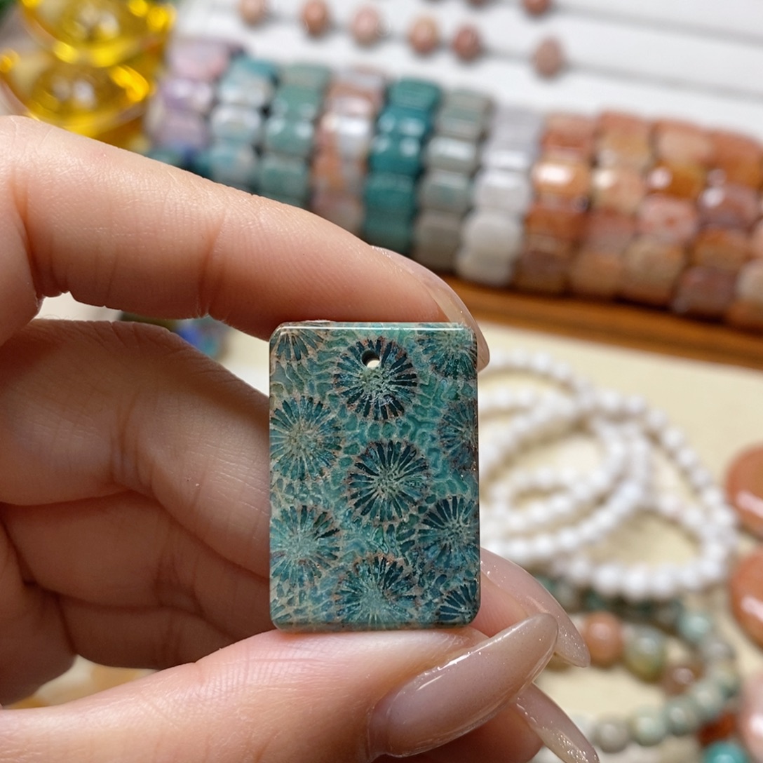 石英石非金属吊坠