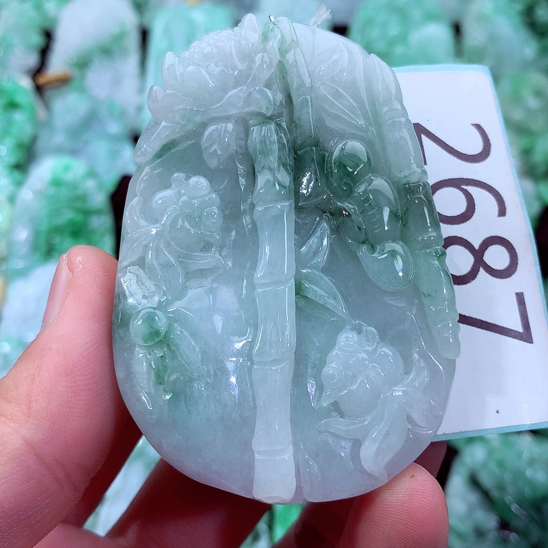 翡翠未镶嵌吊坠(不含链)