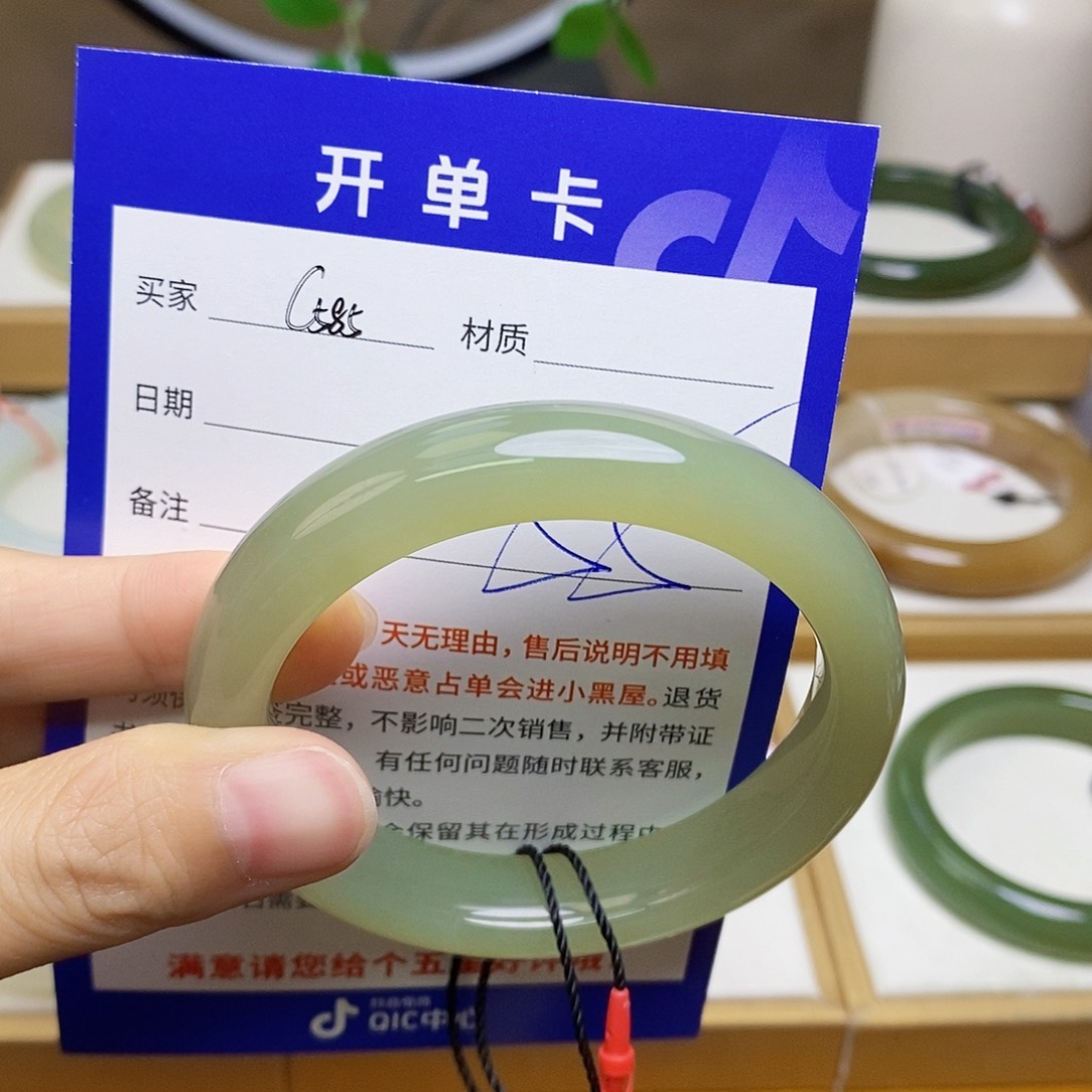 和田玉手镯未镶嵌sy