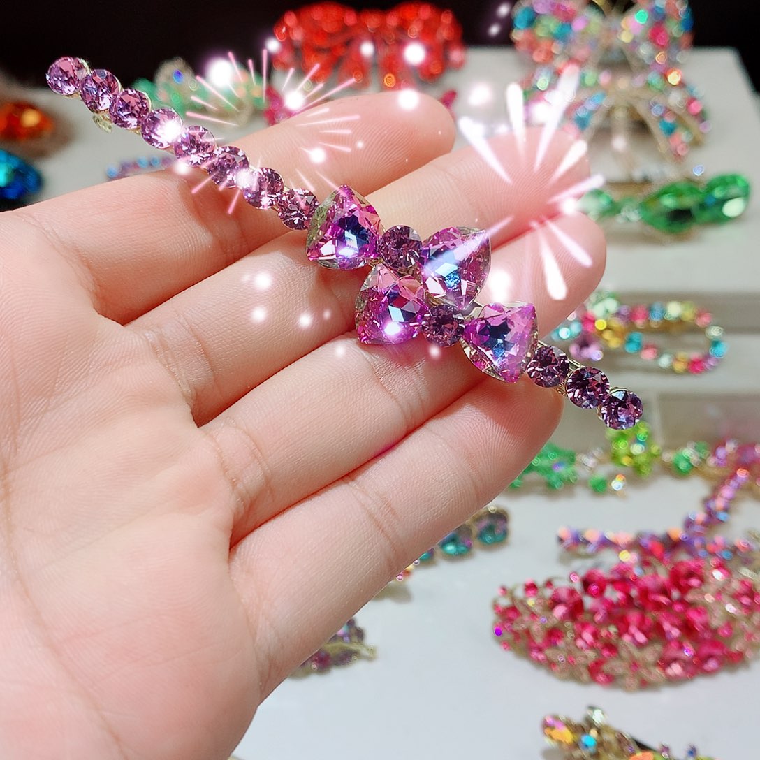 皮质铁合金发饰等