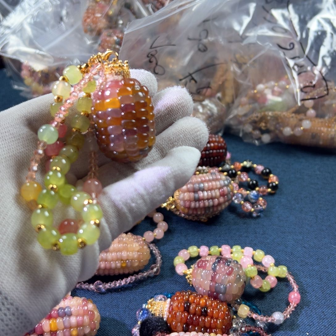 .**.文玩玉米手把件