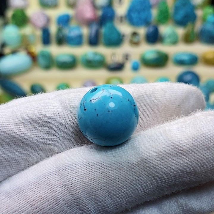 绿松石配饰未镶嵌