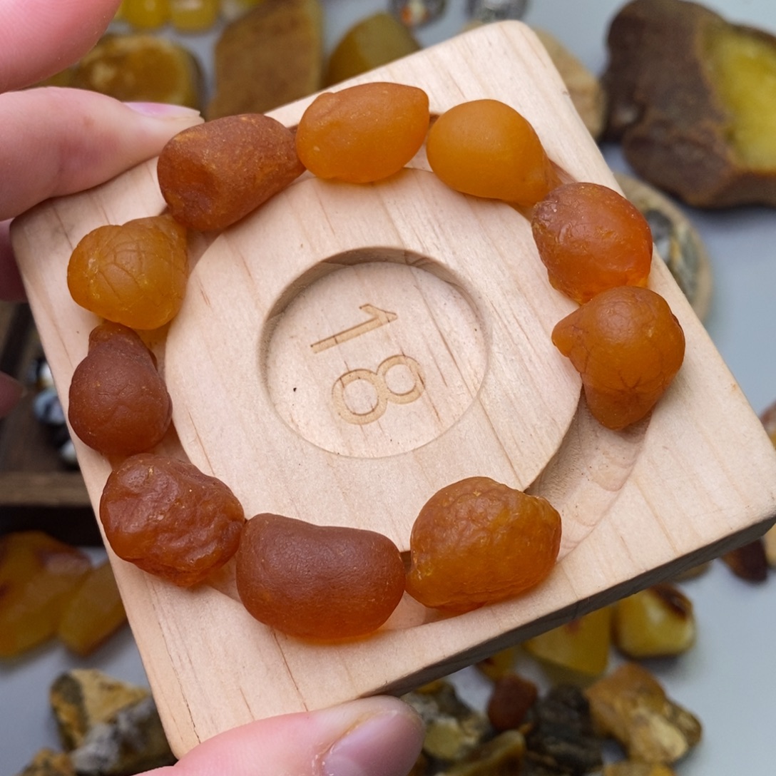 春***暖定制琥珀天然蜜蜡