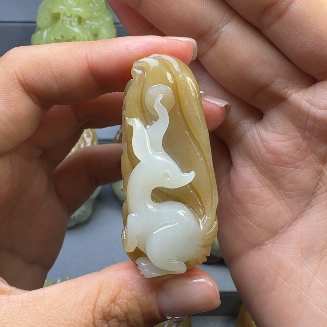 和田玉颈饰未镶嵌