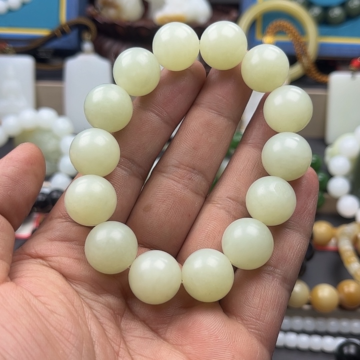 和田玉手串未镶嵌慢*慢