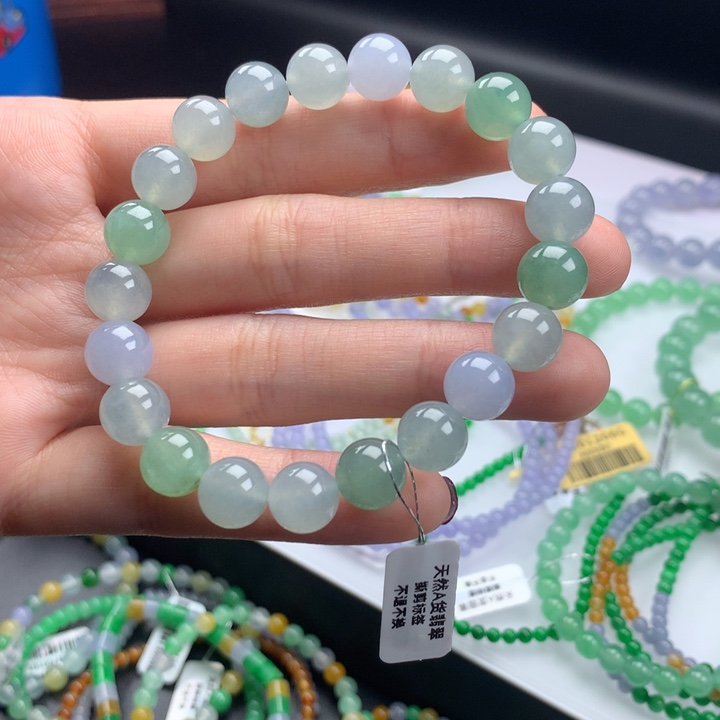 翡翠手镯未镶嵌卡