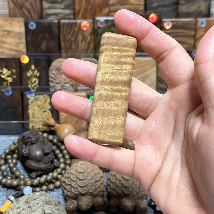 金丝楠把件金丝楠木小叶桢楠