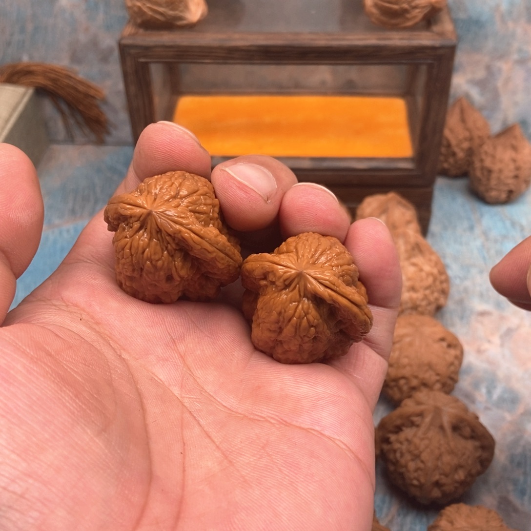 .***j吊坠文玩核桃悟空