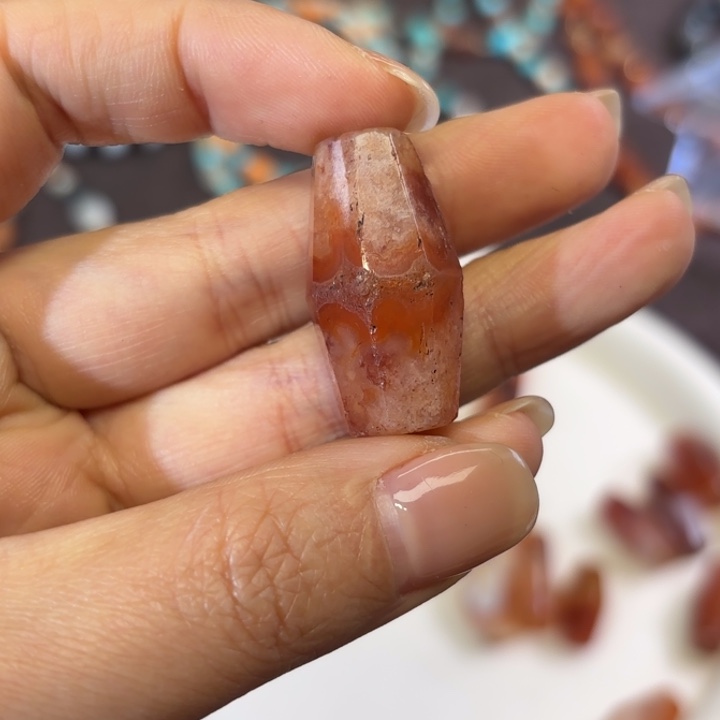 玛瑙/玉髓颈饰未镶嵌玛瑙