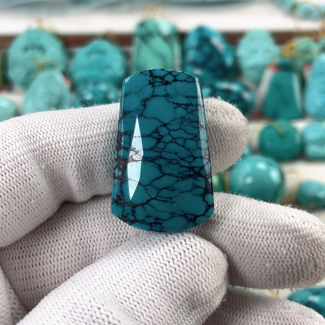 绿松石未镶嵌车挂