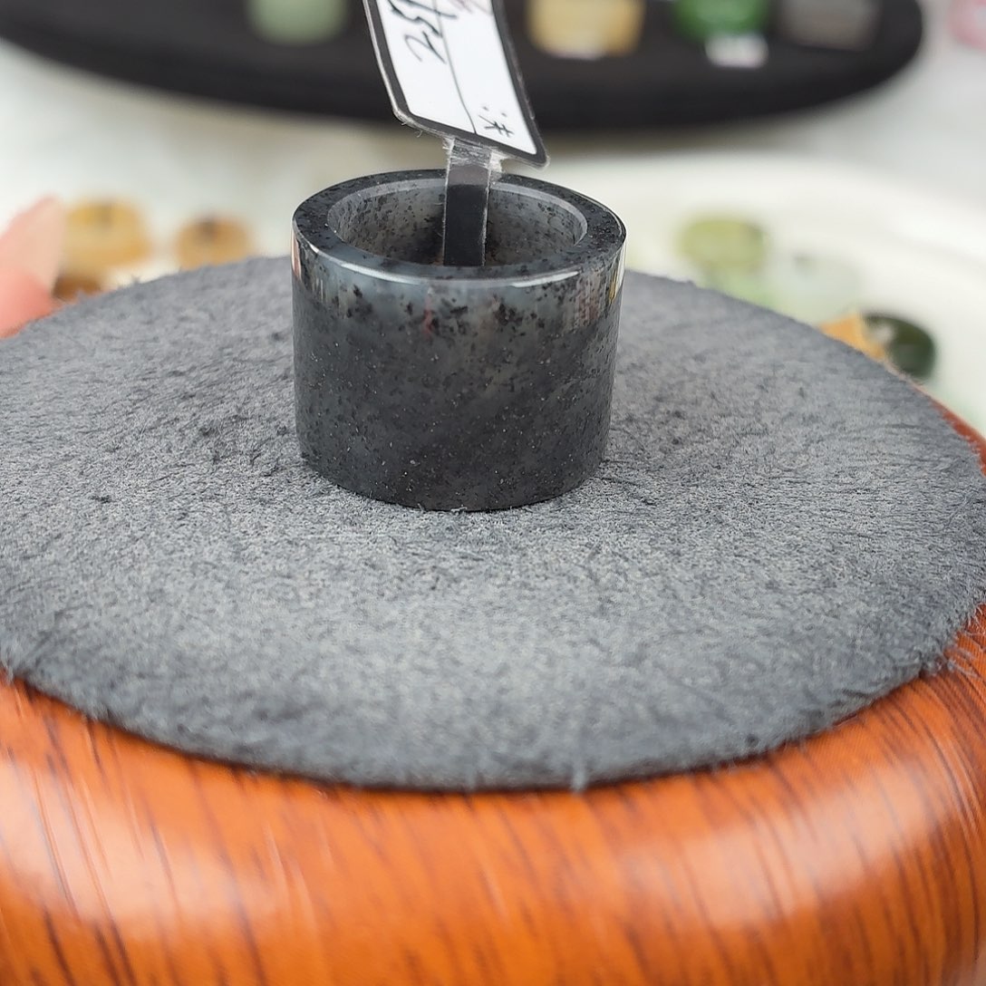 和田玉未镶嵌戒指b98青花直切16.4不退换