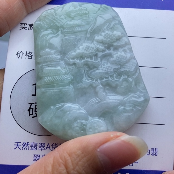 翡翠颈饰未镶嵌翡翠