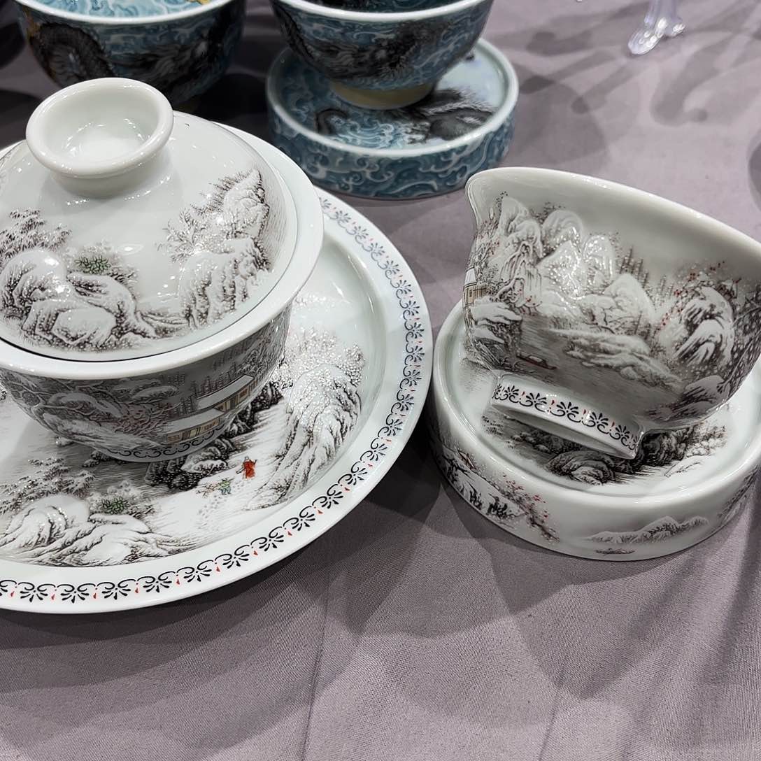 瓷片抓****吃景德镇瓷器艺术