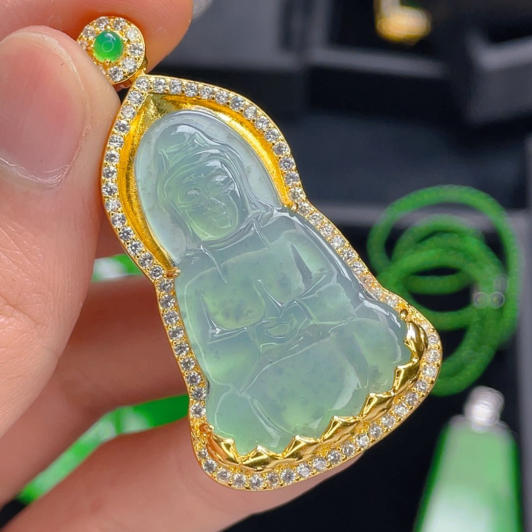 翡翠吊坠(不含链)未镶嵌