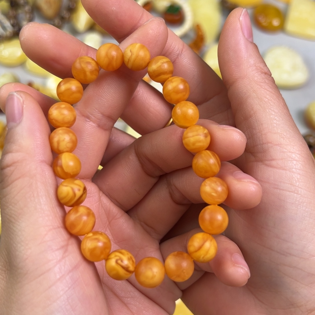 蜜蜡裸石未镶嵌蜜蜡