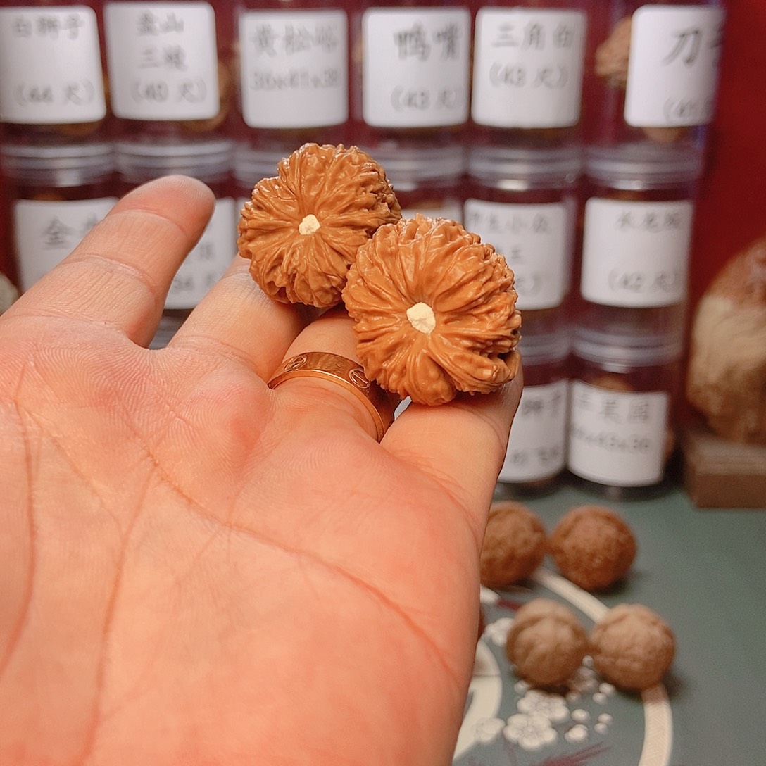 文玩核桃把件南疆