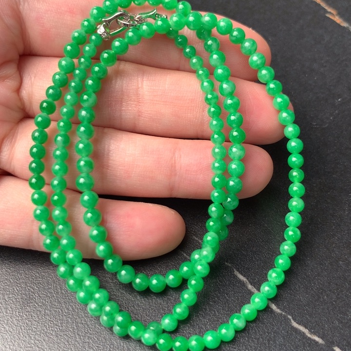 翡翠颈饰未镶嵌惊喜