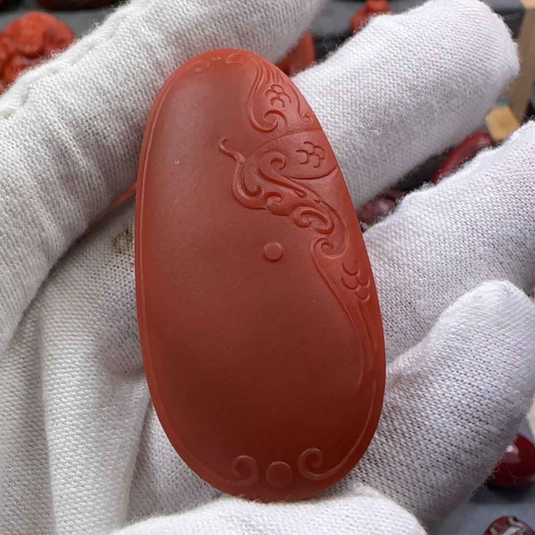 南红玛瑙牌子未镶嵌呀*哈