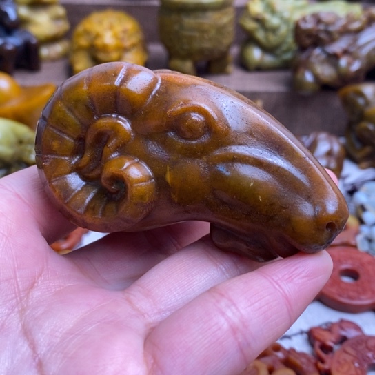 蛇纹石玉未镶嵌颈饰73