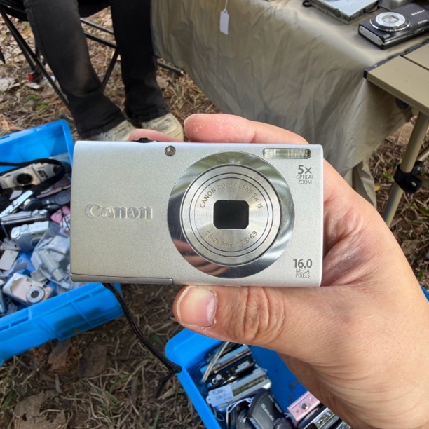 95新 Canon/佳能 佳能a2400 1600w像素配件齐全冷白皮