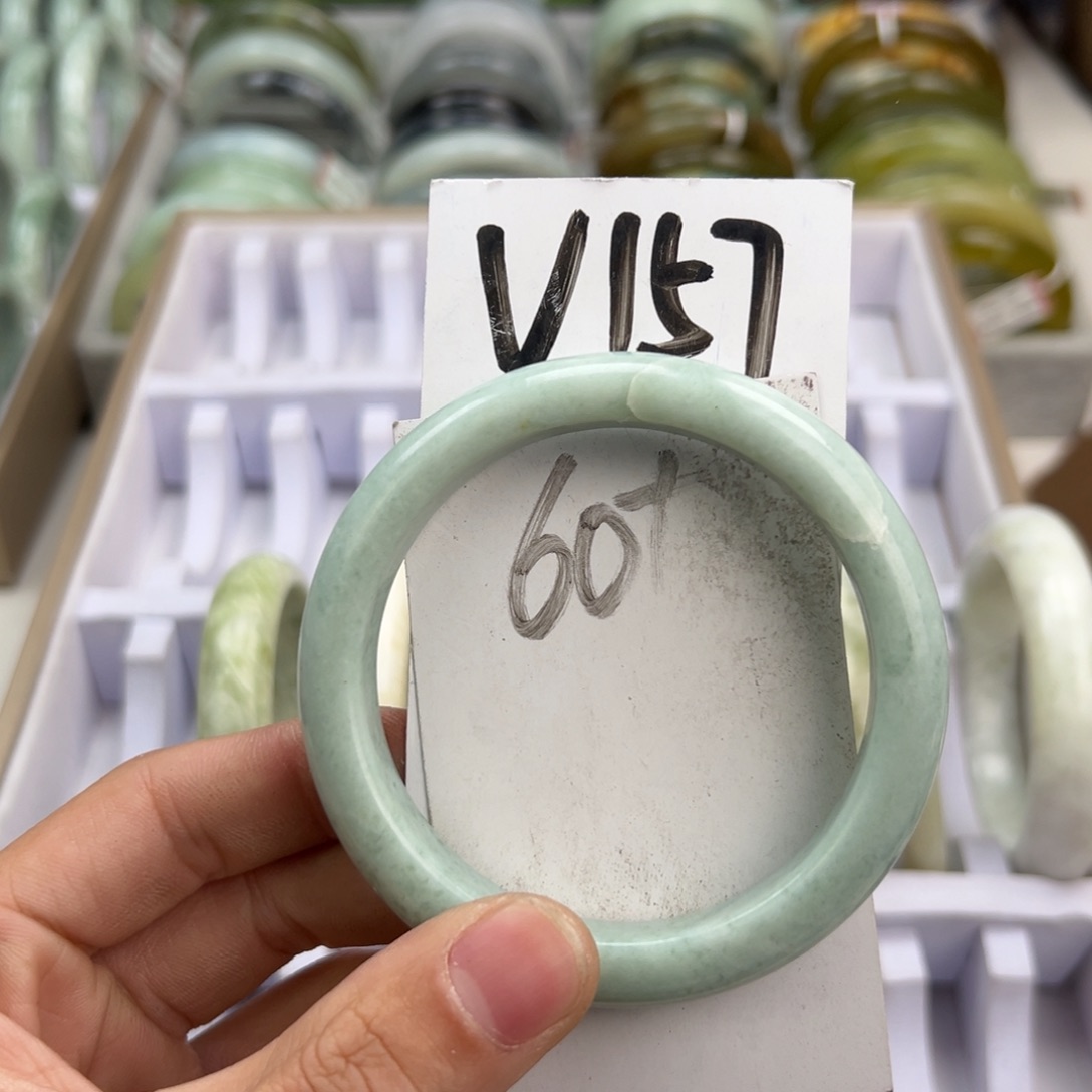 岫玉手镯未镶嵌天然岫玉微瑕