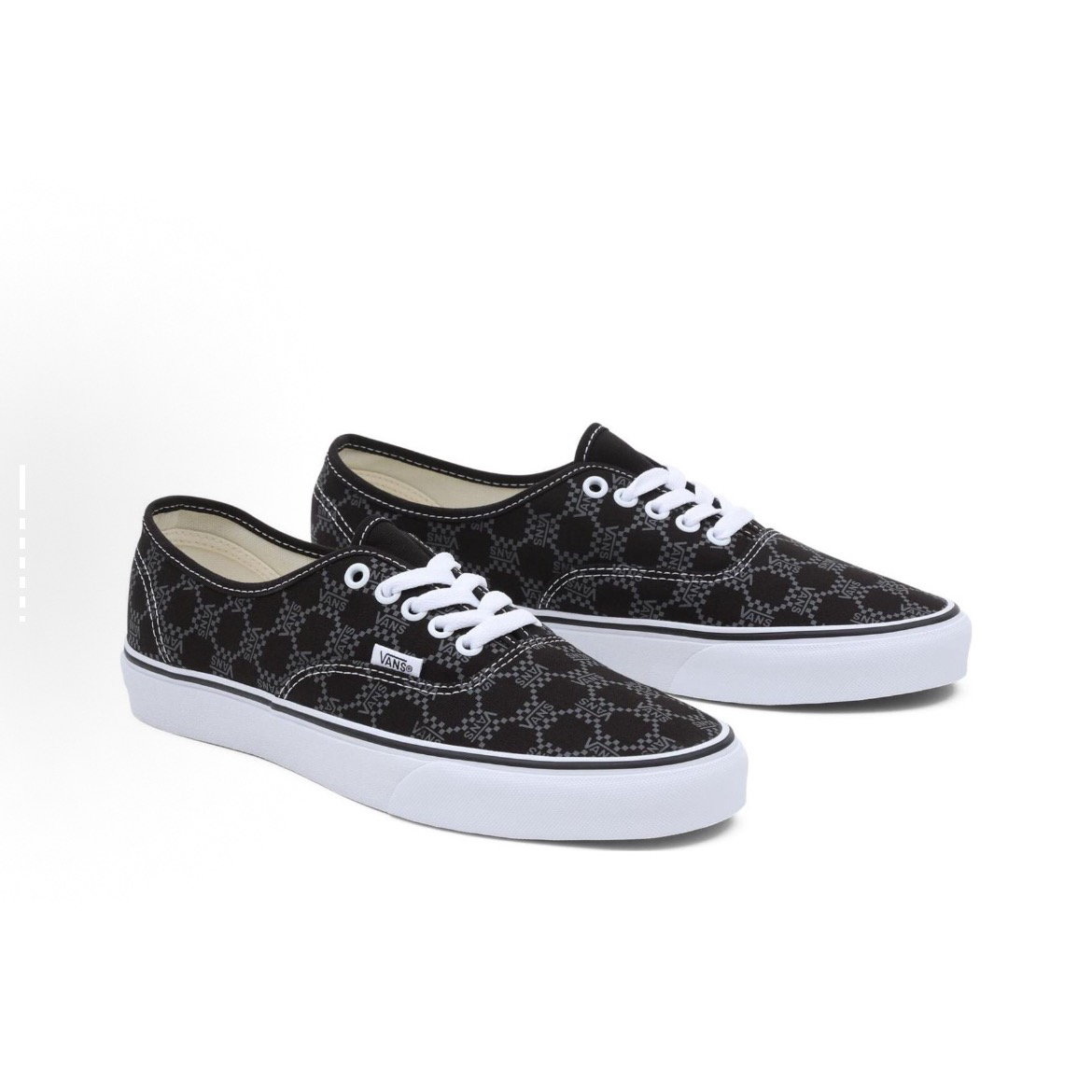 Vans Authentic 帆布 低帮板鞋 黑白 原盒 KS9BLA