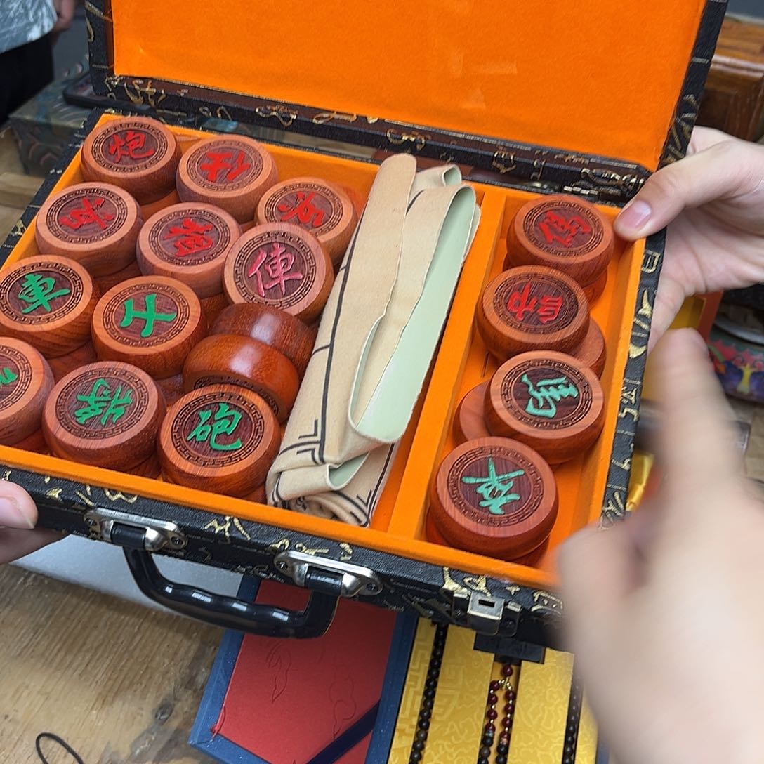 大叶紫檀（黑酸枝木类）