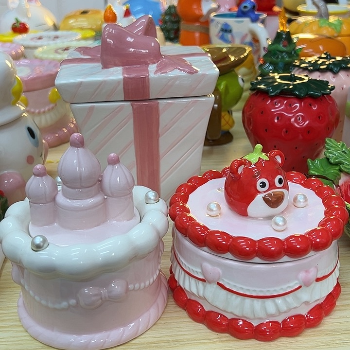 摆件陶瓷等行业的产品出口到世界各地的各个角落和地区的