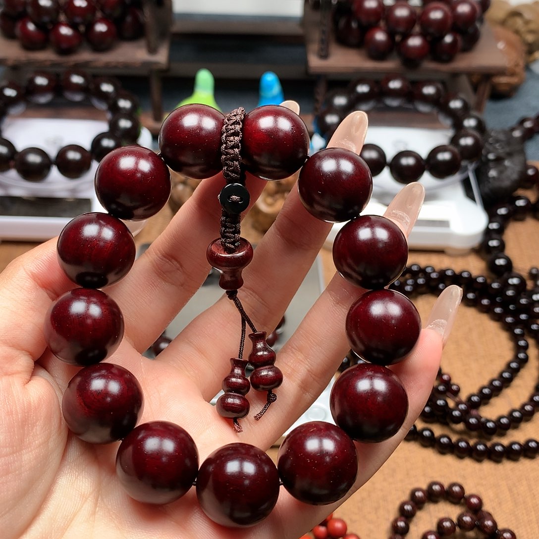 檀香紫檀（小叶紫檀）会***鱼1.8泥料