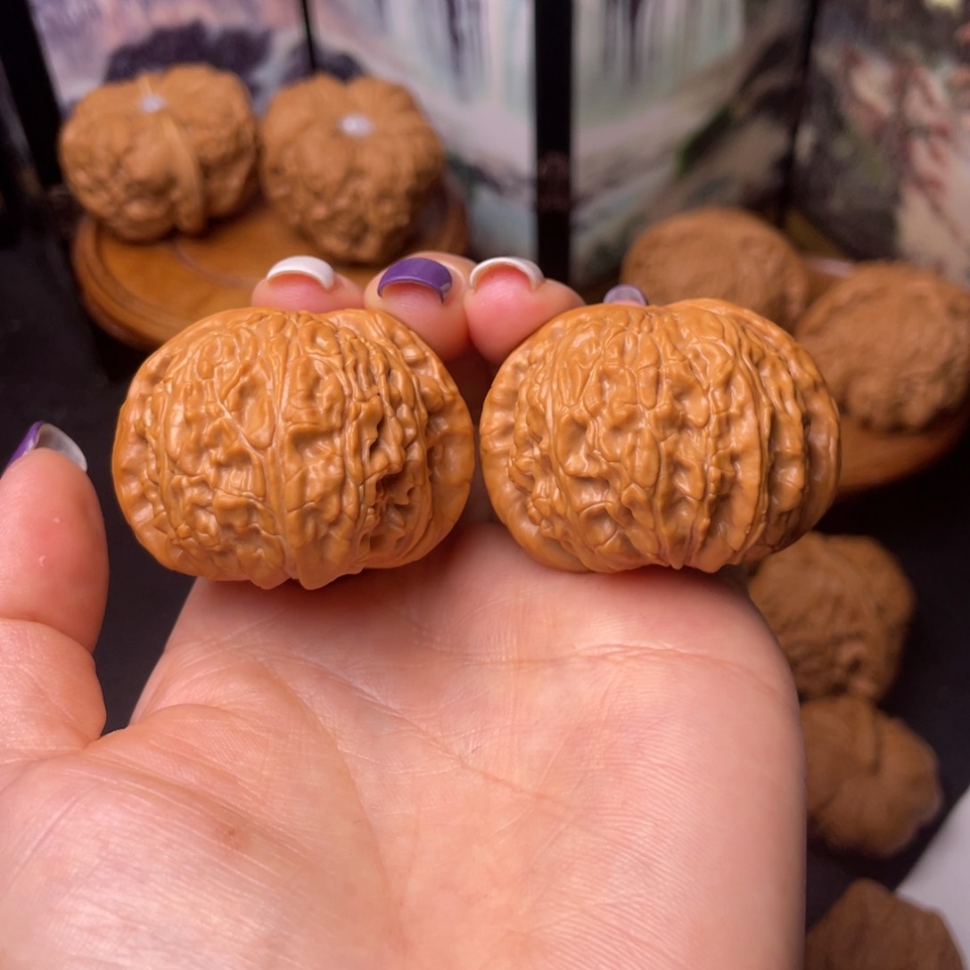 文玩核桃把件42白狮子