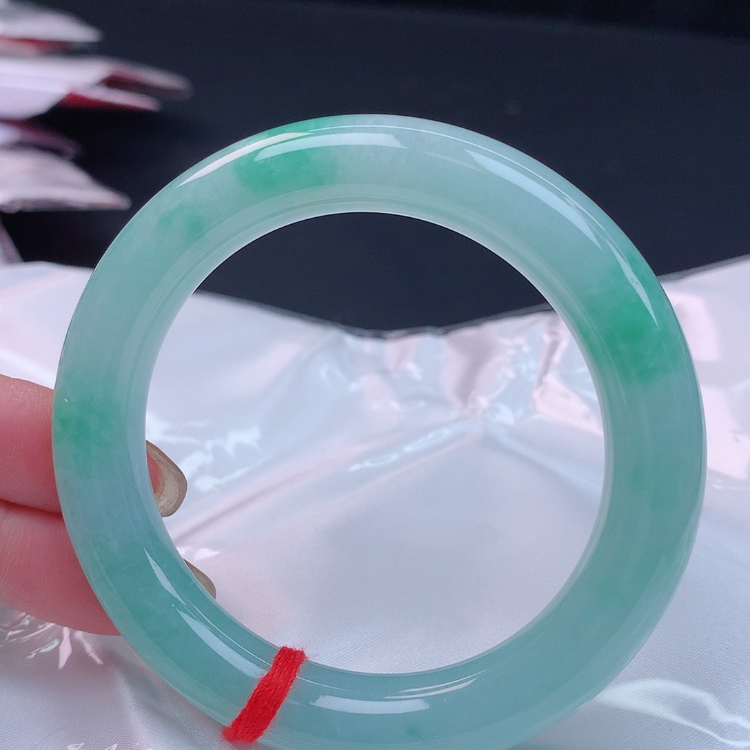 【闪购商品】未镶嵌手镯翡翠56