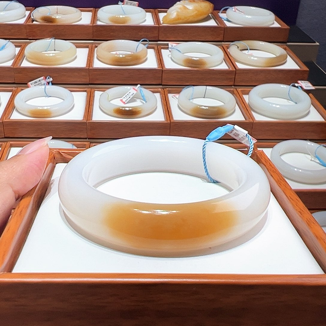 和田玉手镯55/56未镶嵌