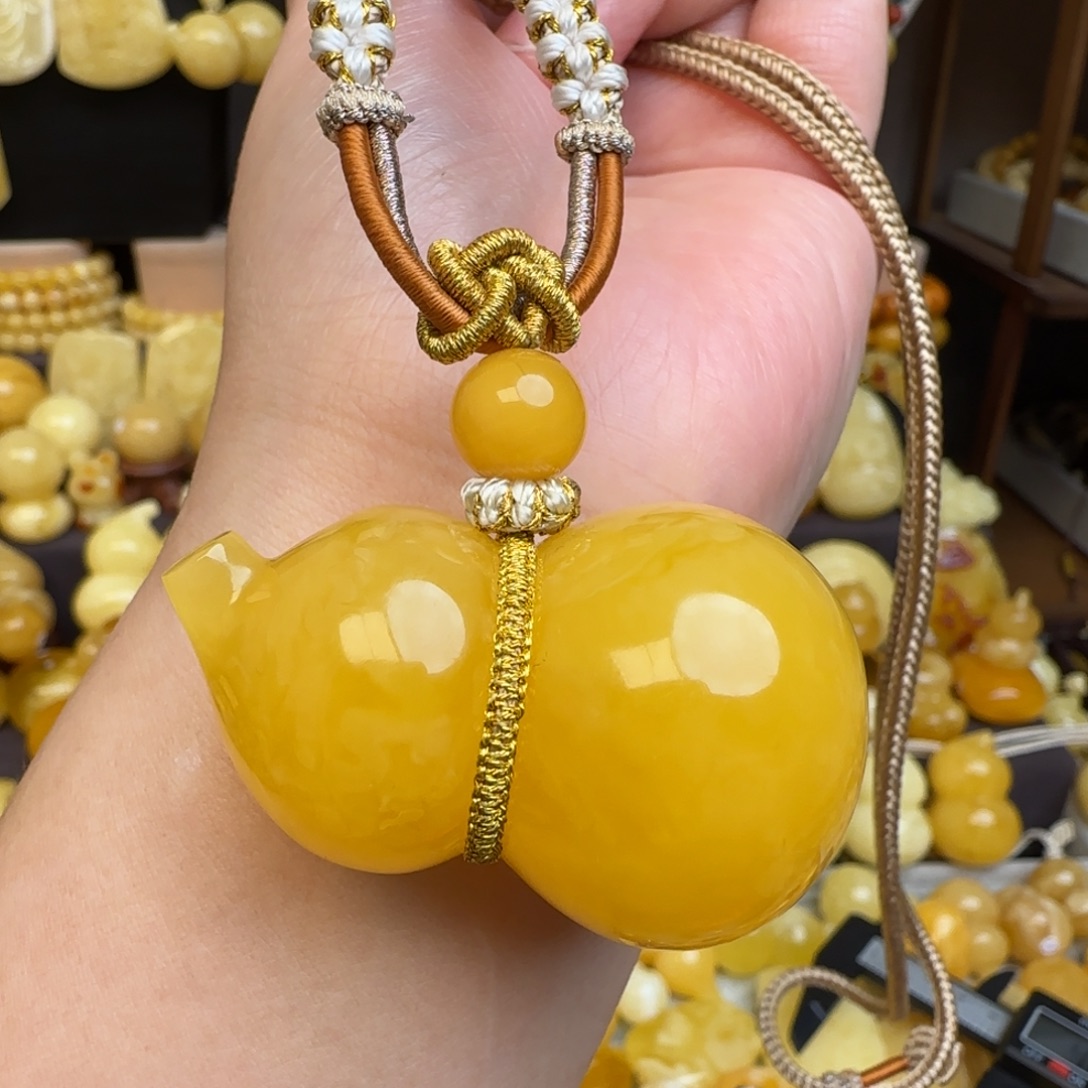 琥珀未镶嵌套链天然焦皮料蜜蜡葫芦吊坠