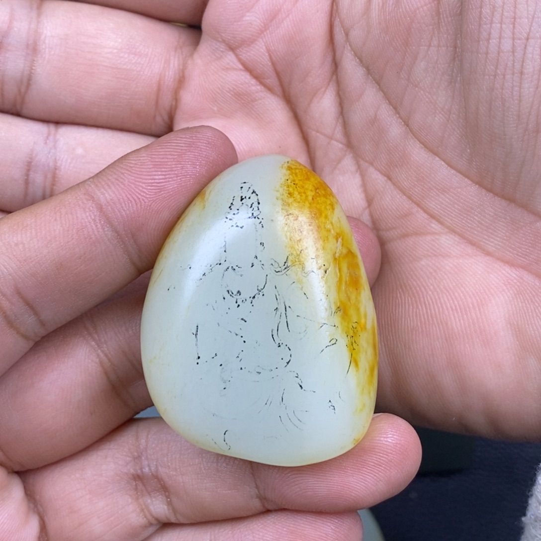 ****路定制和田玉未镶嵌牌