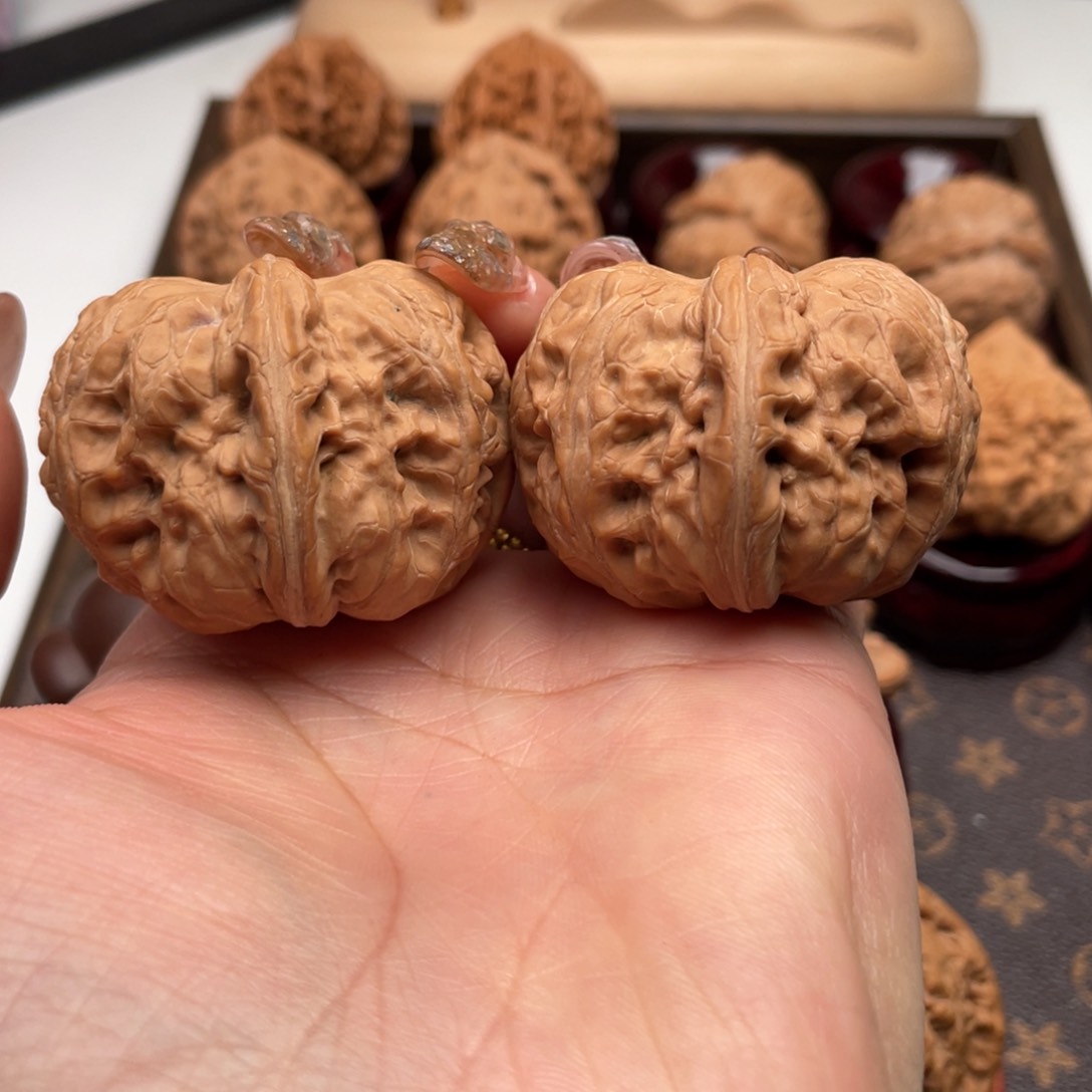 桃核把件阿**胖元宝全品43